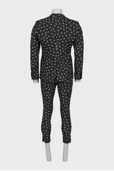 Men's suit consisting of a vest, jacket and trousers