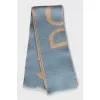 Two-tone scarf with text print