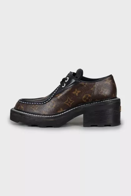 Canvas Derby with Signature Print