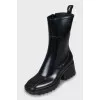 Black boots Betty