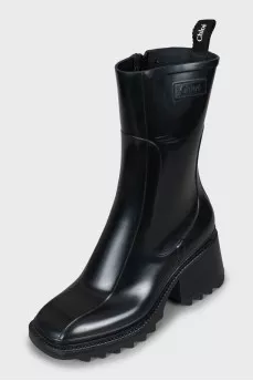 Черные ботинки Betty