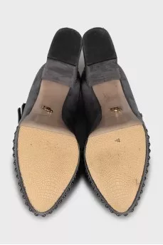 Suede shoes with metal rhinestones