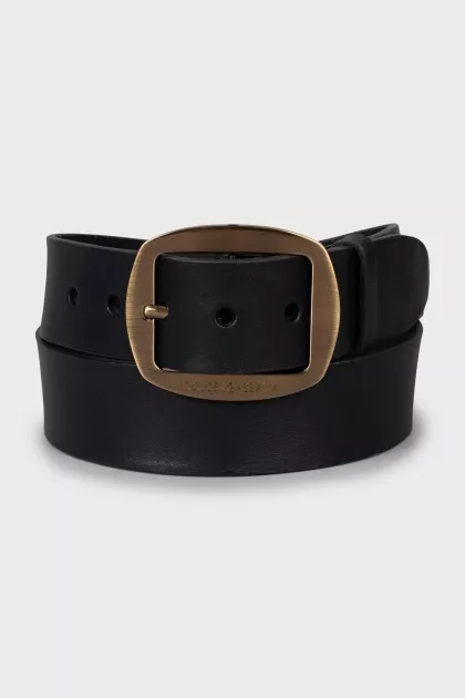 Men's leather belt with tag