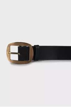 Men's leather belt with tag
