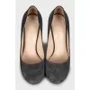 Suede wedge heel shoes