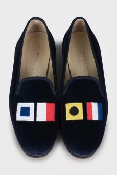 Velour shoes with embroidery