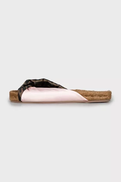 Textile flip-flops with woven soles