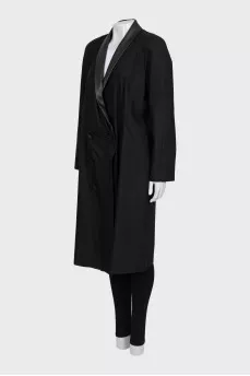 Silk coat with leather collar
