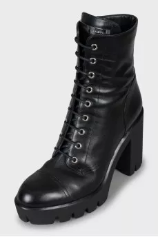 Leather ankle boots with embossed soles