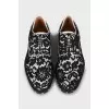 Derby shoes decorated with lace