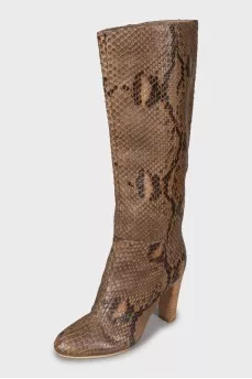 Snakeskin boots with heels