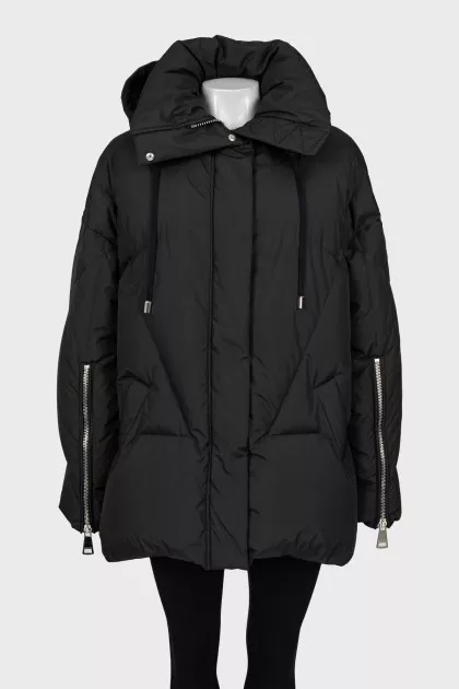 Quilted down jacket with a loose fit