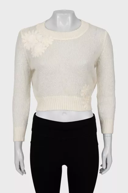 Cropped sweater with flowers