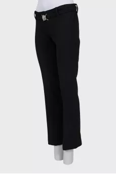 Flared trousers with a mid-rise