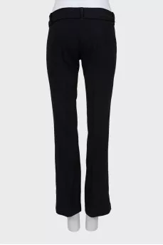 Flared trousers with a mid-rise