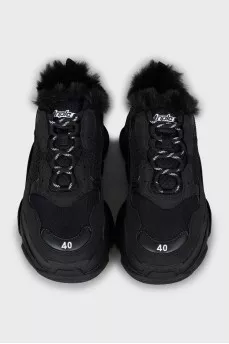 Утепленные кроссовки Triple S