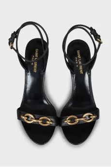 Leather sandals with gold chain