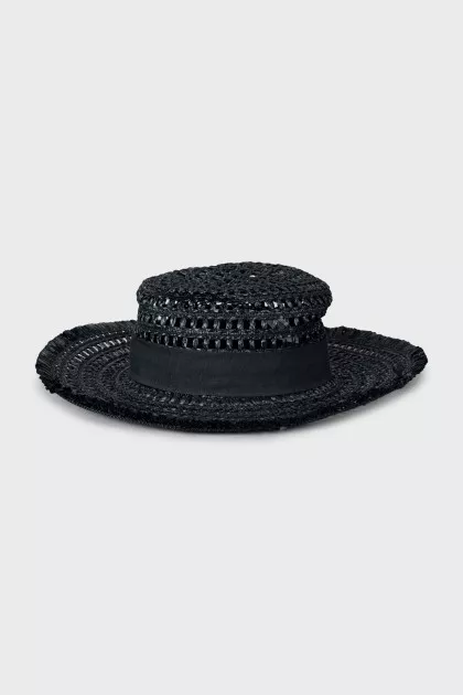 Black woven hat