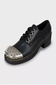 Leather derby shoes with studs
