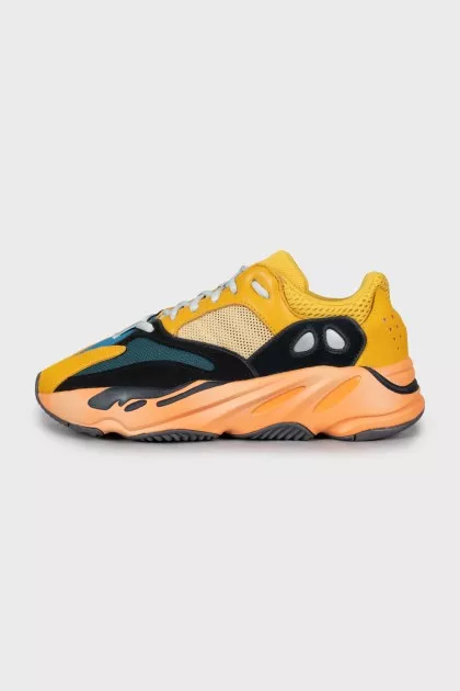 Yeezy Boost 700 sneakers