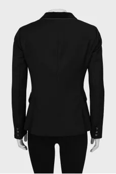 Fitted jacket decorated with a buckle