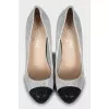 Leather shoes with contrasting toe