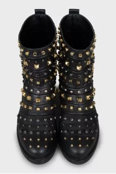Leather boots with metal rhinestones