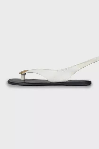 Sandals with leather laces