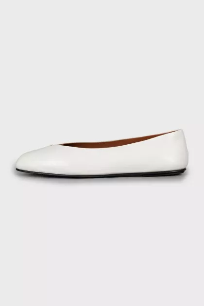 Eva ballet flats with tag