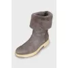 Insulated boots with zip