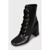 Lace-up ankle boots with square toe