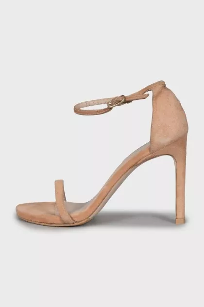 Sandals with suede straps