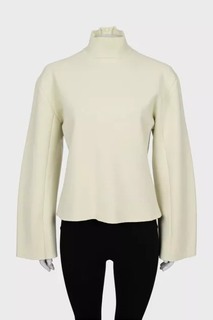 Cashmere sweater with voluminous sleeves