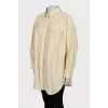 Oversized shirt made of linen and cotton