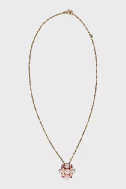 Flower shaped diamond pendant