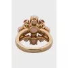Flower shaped diamond ring