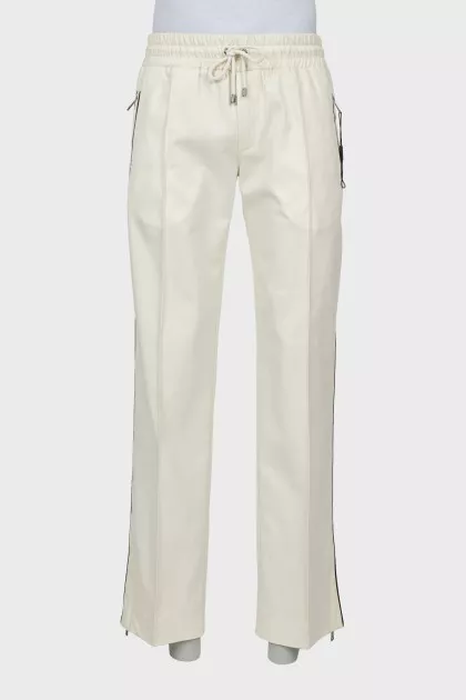 Men's trousers with stitched creases