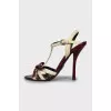 Patent leather sandals with bow