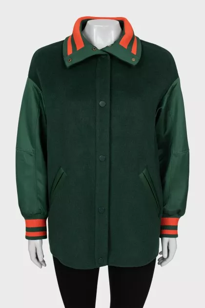 Bomber jacket with buttons and tag