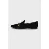 Suede shoes with decor