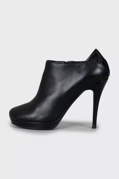 Leather ankle boots with high heels