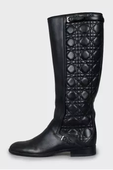 Quilted low heel boots