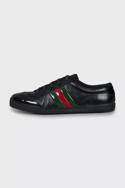 Leather sneakers with patent leather inserts