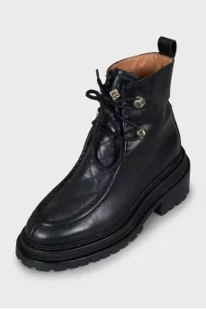 Leather boots with quilted insert