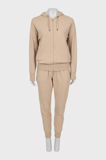 Cashmere suit with trousers