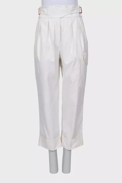 Cropped cargo pants