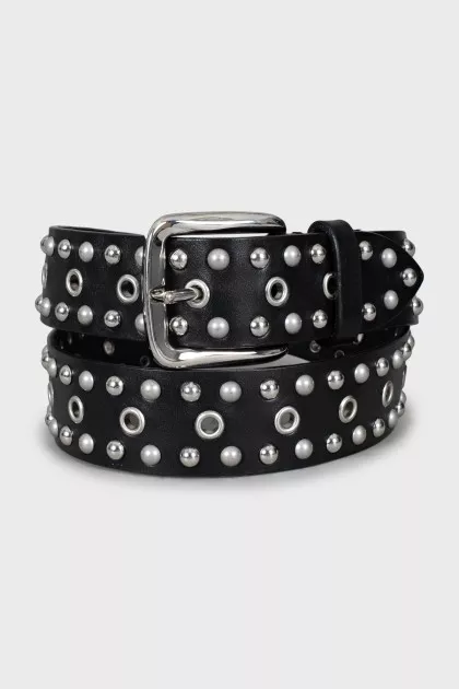 Leather belt with metal rhinestones