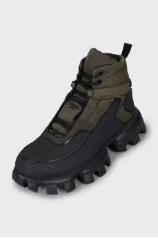 Men's boots with a massive sole