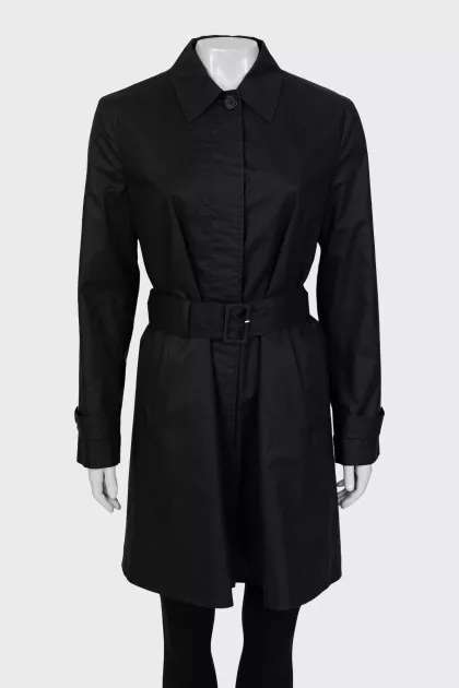 Short fitted coat