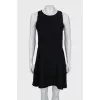 Fitted dress with back decoration